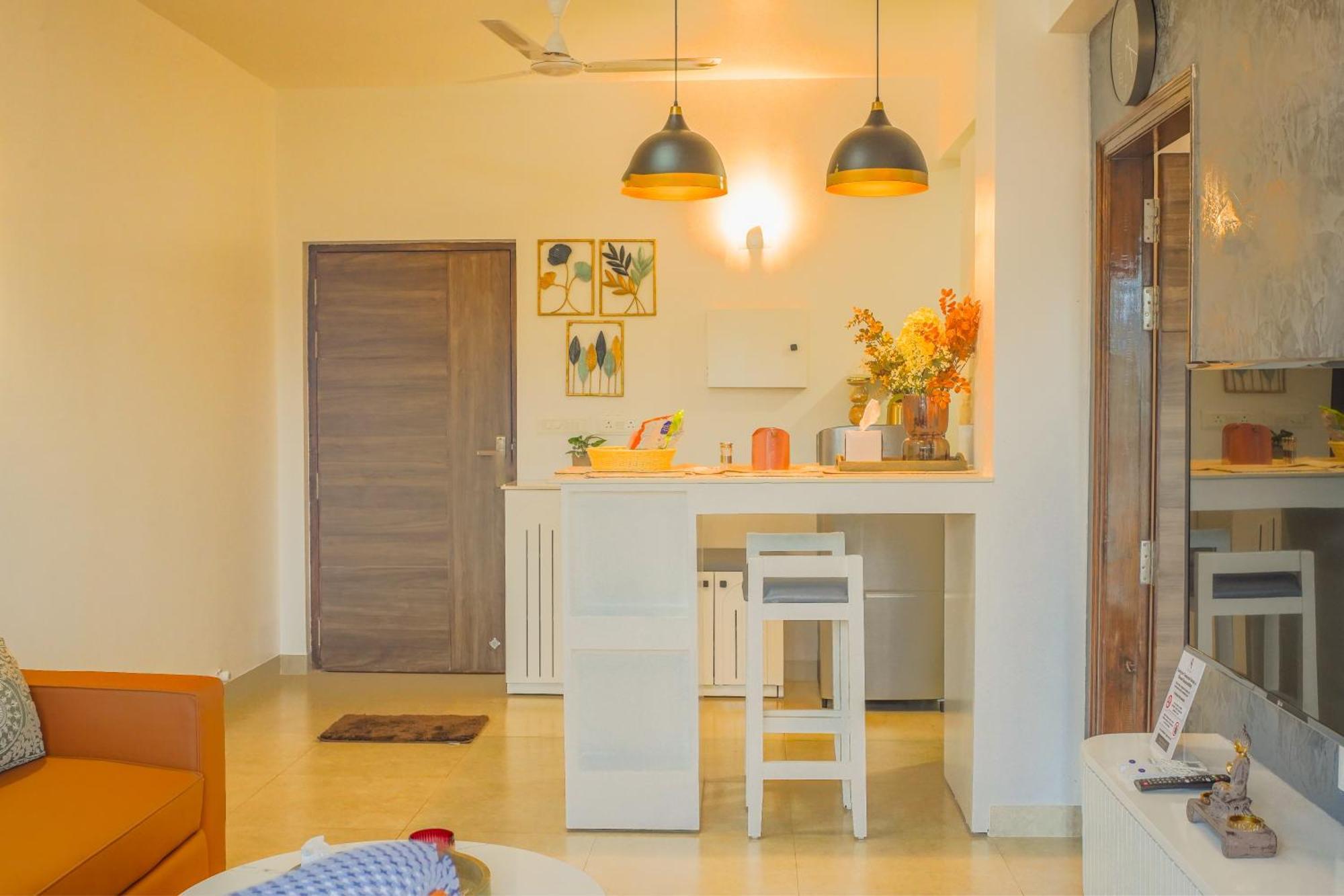 Alaya Stays 1 Bhk With Balcony & Pool - Veera Marina Candolim Zewnętrze zdjęcie